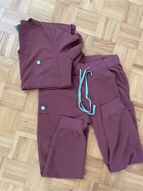 Garde-Malade scrubs